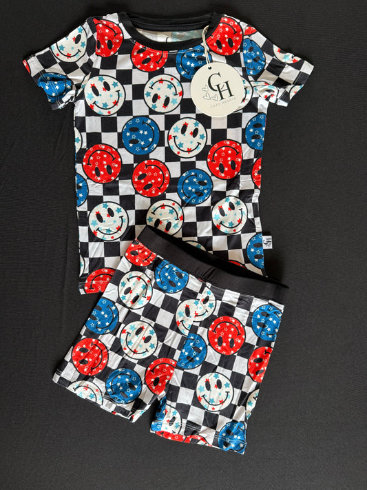 USA Smiley Short Sleeve & Shorts Set